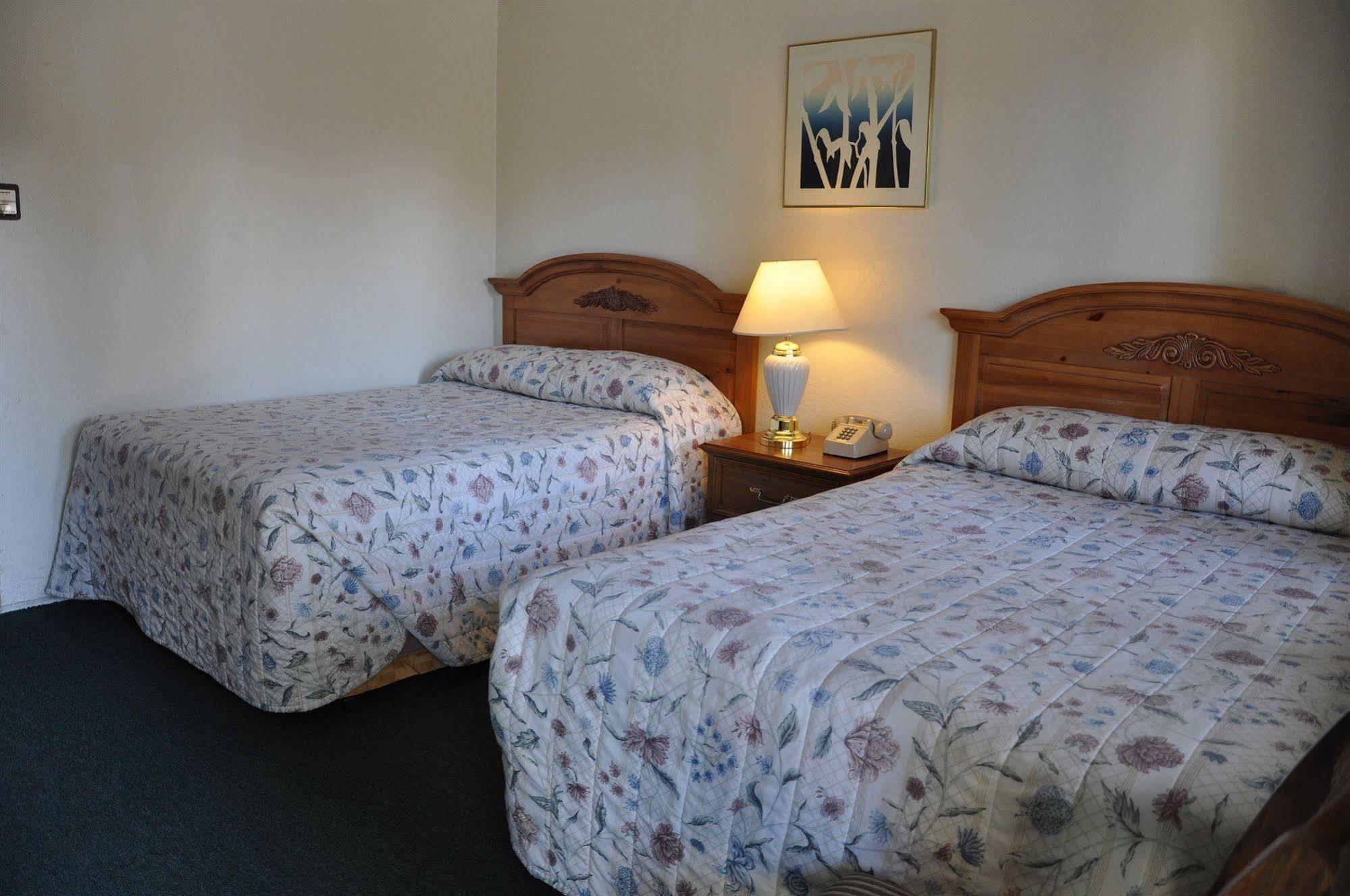 Cedar Inn & Suites South Lake Tahoe Zewnętrze zdjęcie