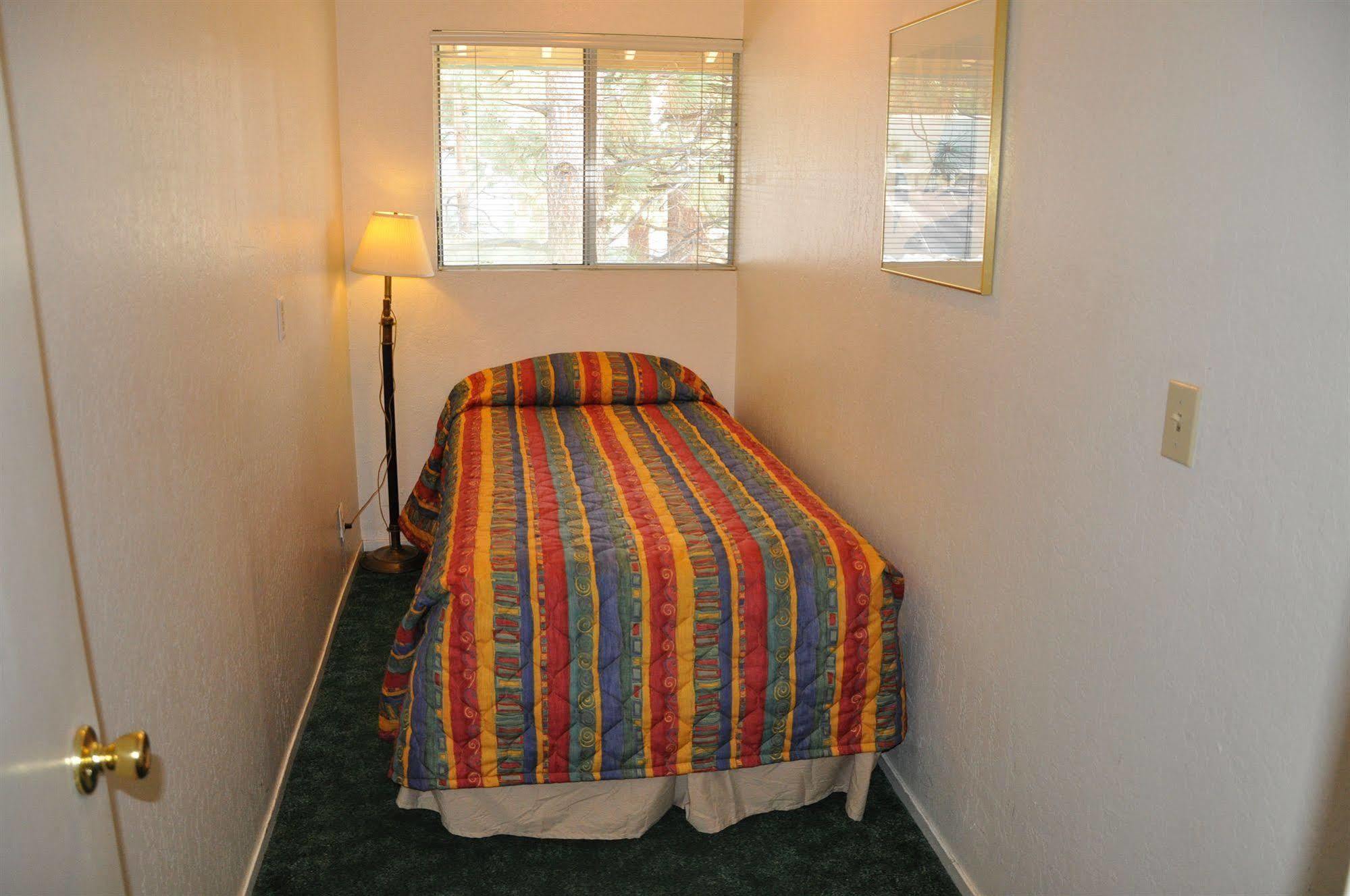 Cedar Inn & Suites South Lake Tahoe Zewnętrze zdjęcie