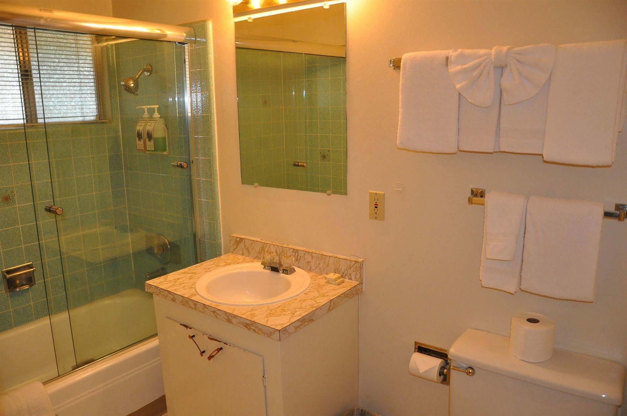 Cedar Inn & Suites South Lake Tahoe Zewnętrze zdjęcie