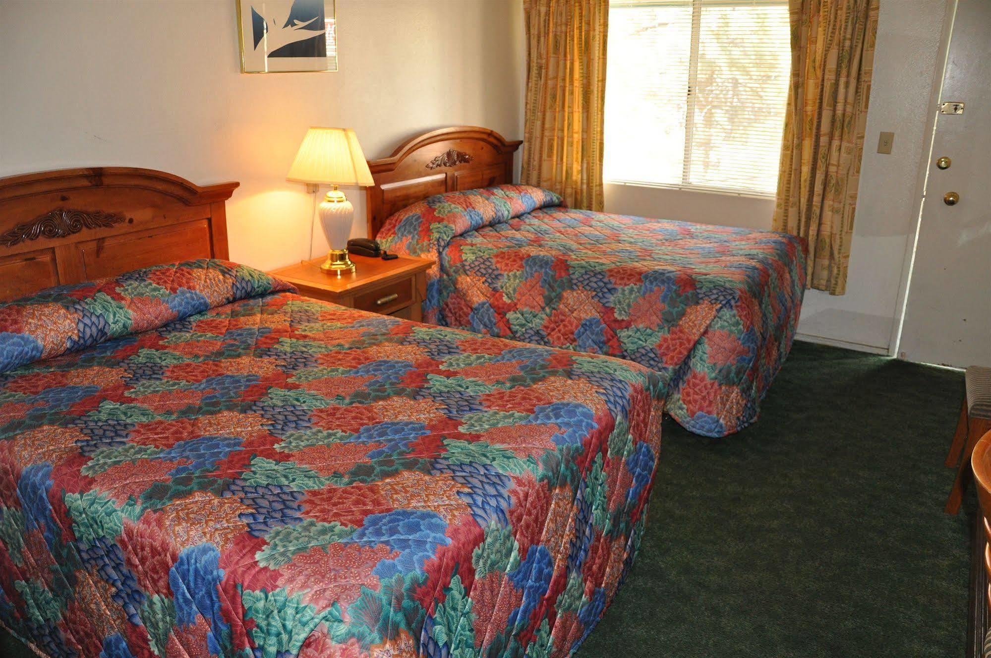Cedar Inn & Suites South Lake Tahoe Zewnętrze zdjęcie